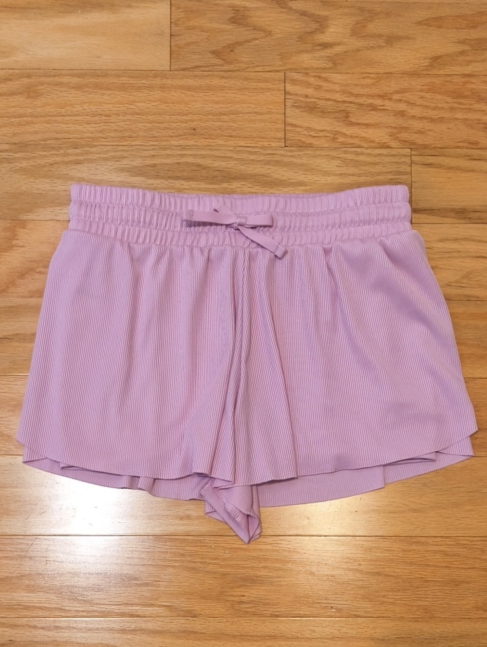 Yogalicious Rib Whitney Running Shorts Lavender Size L/12 NWOT